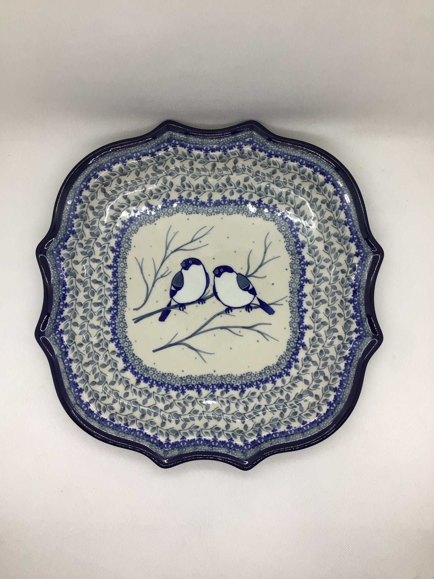 U4830 Serpentine Tray