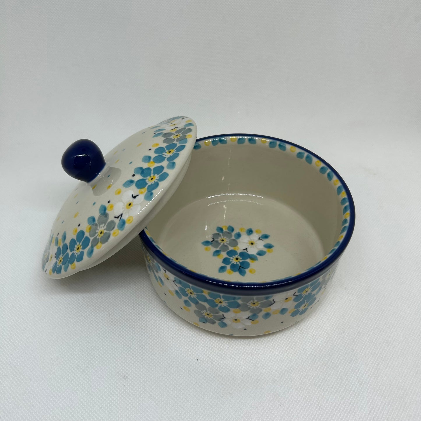 Aqua Flowers Round Covered Container