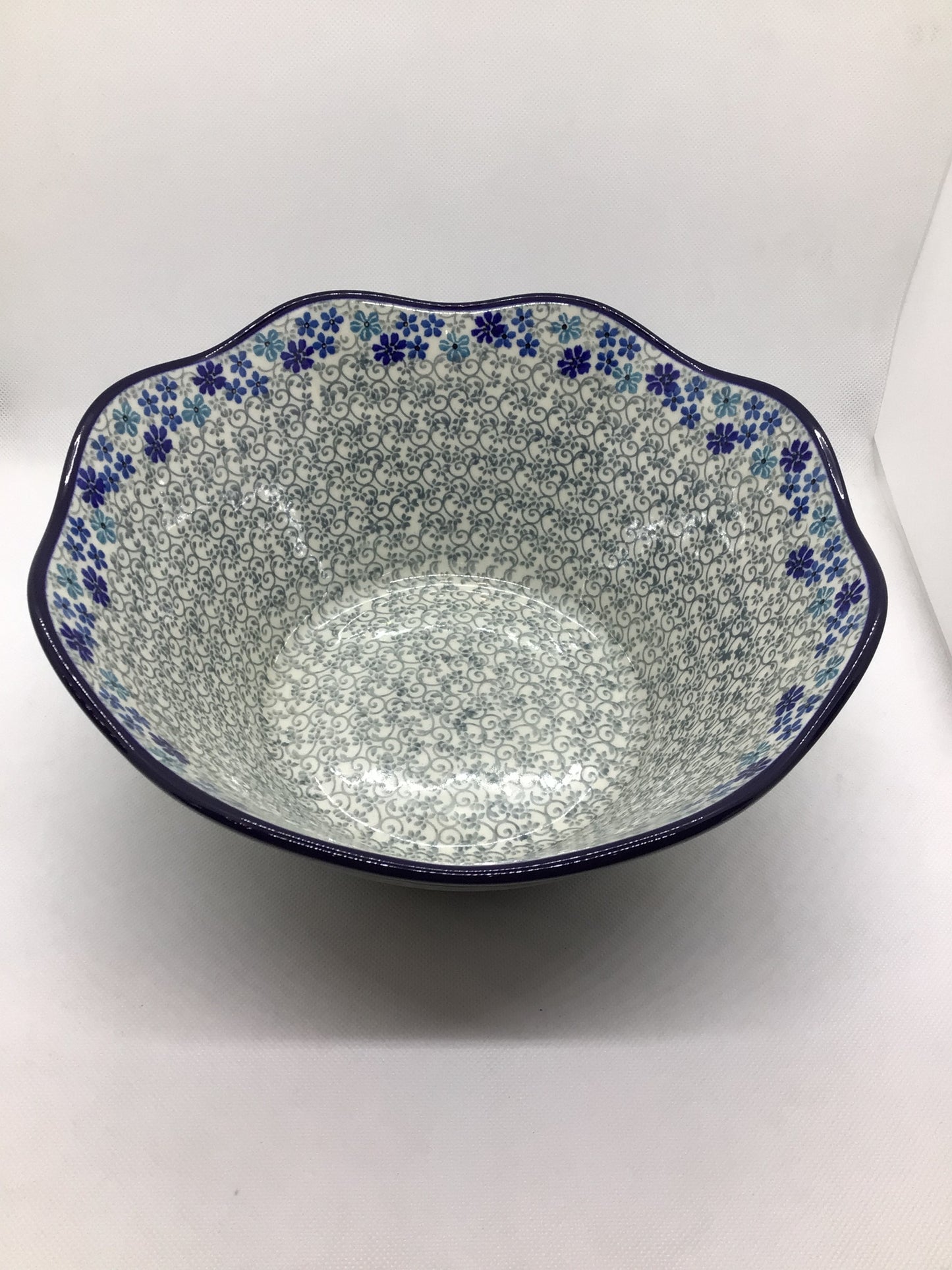 Periwinkle Wavy Edge Bowl 10"