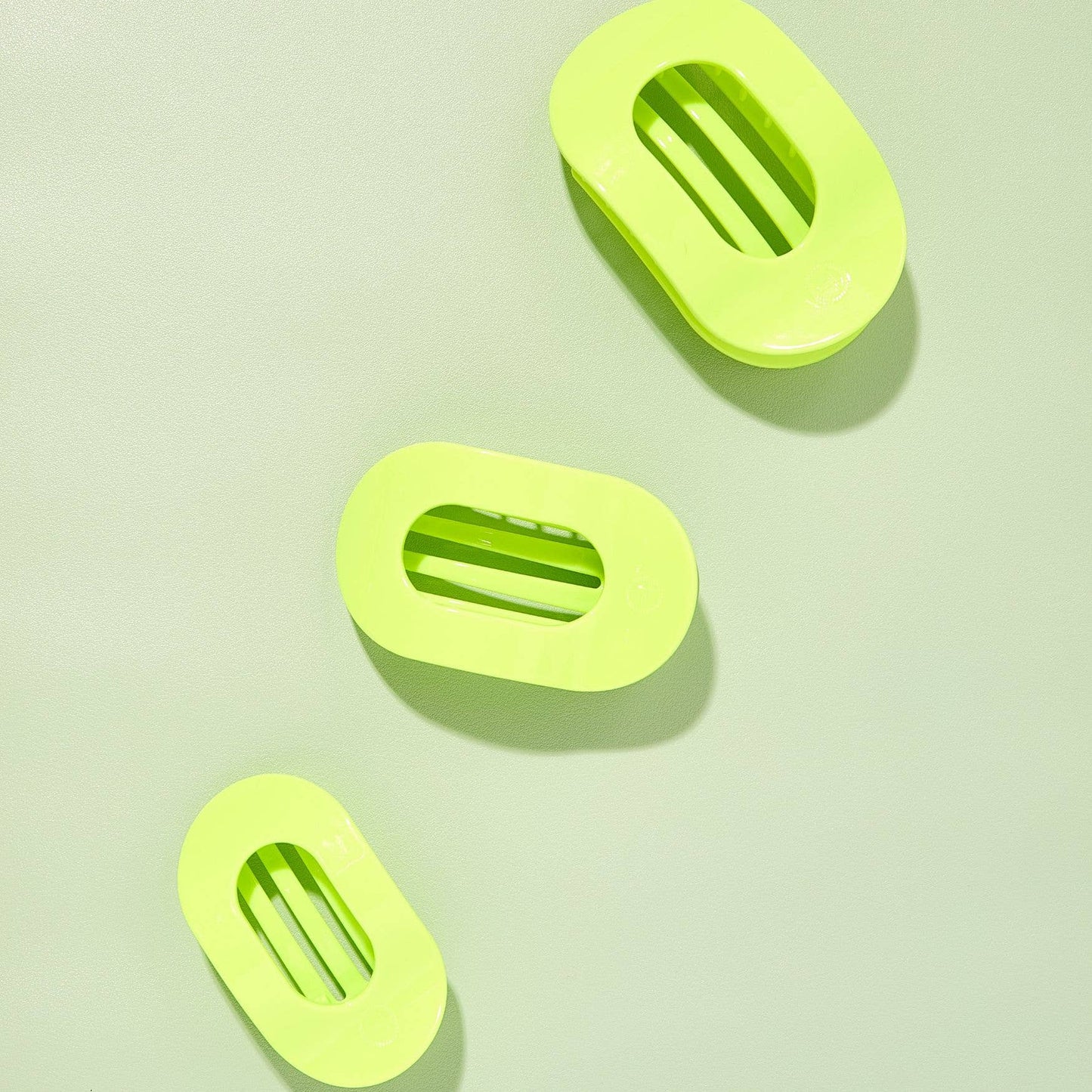 TELETIES - Flat Round Hair Clip | Medium | Summer Brights