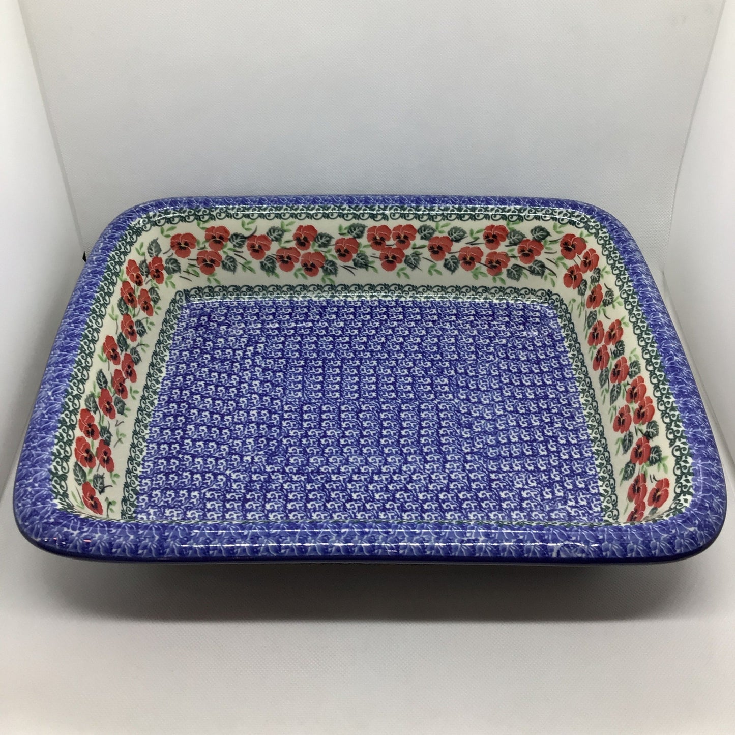 Red Pansy Lasagna Baker