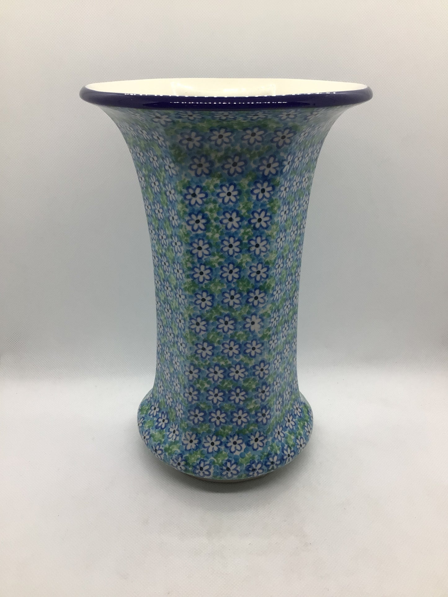 Key Lime Fluted Vase 7"