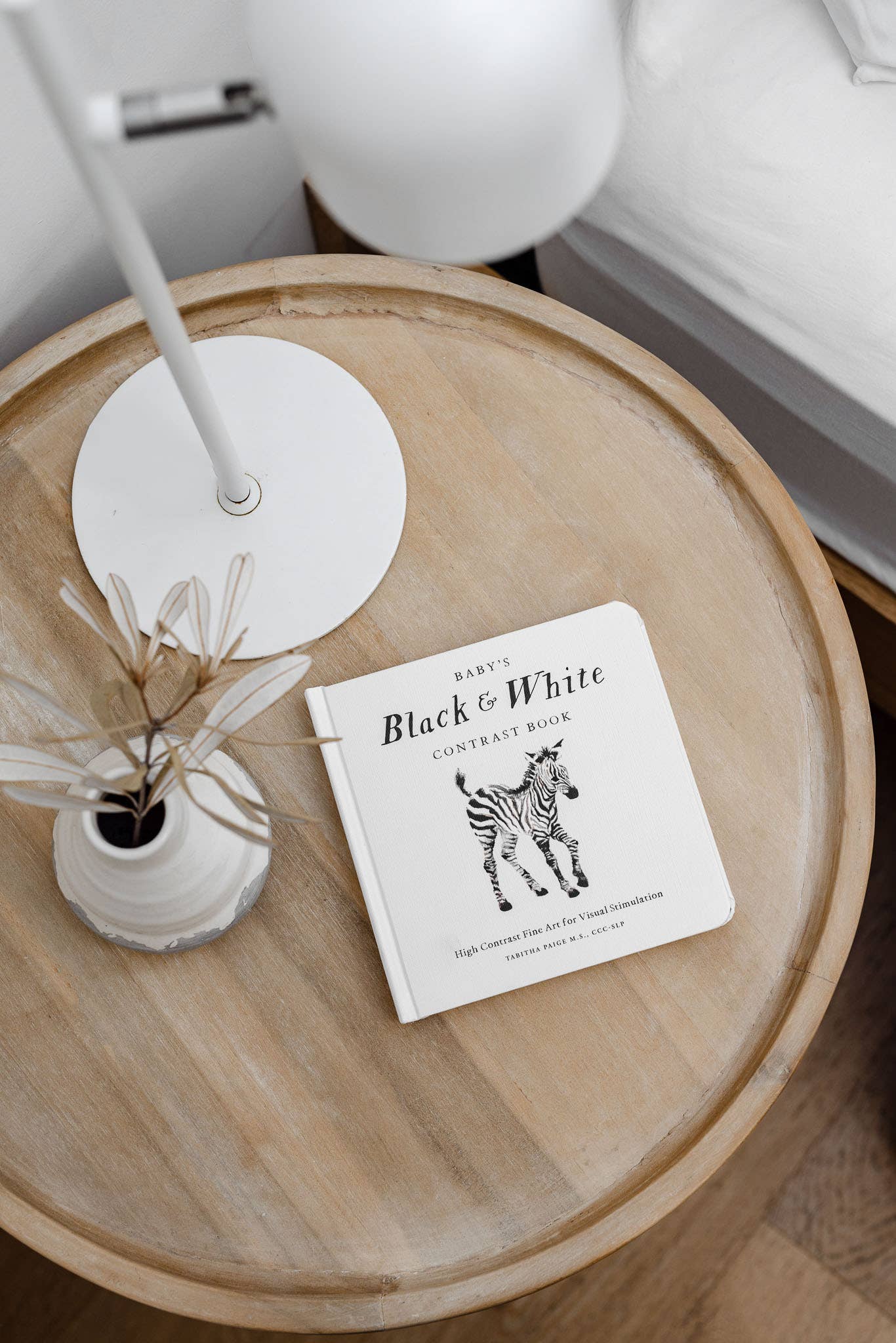Black and White Book