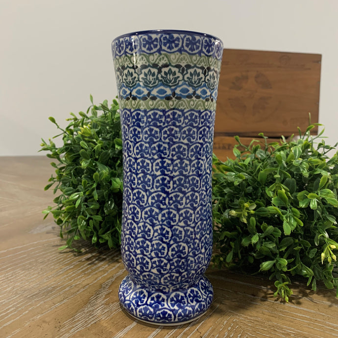 Tranquility Vase 7.5