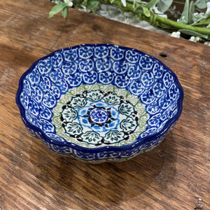 Tranquility Scalloped Bowl 4.5"