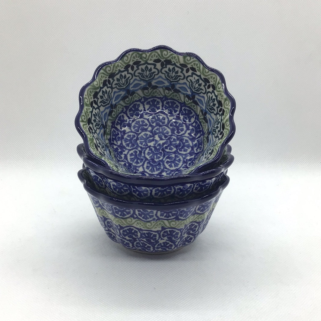 Tranquility Small Fluted Bowl