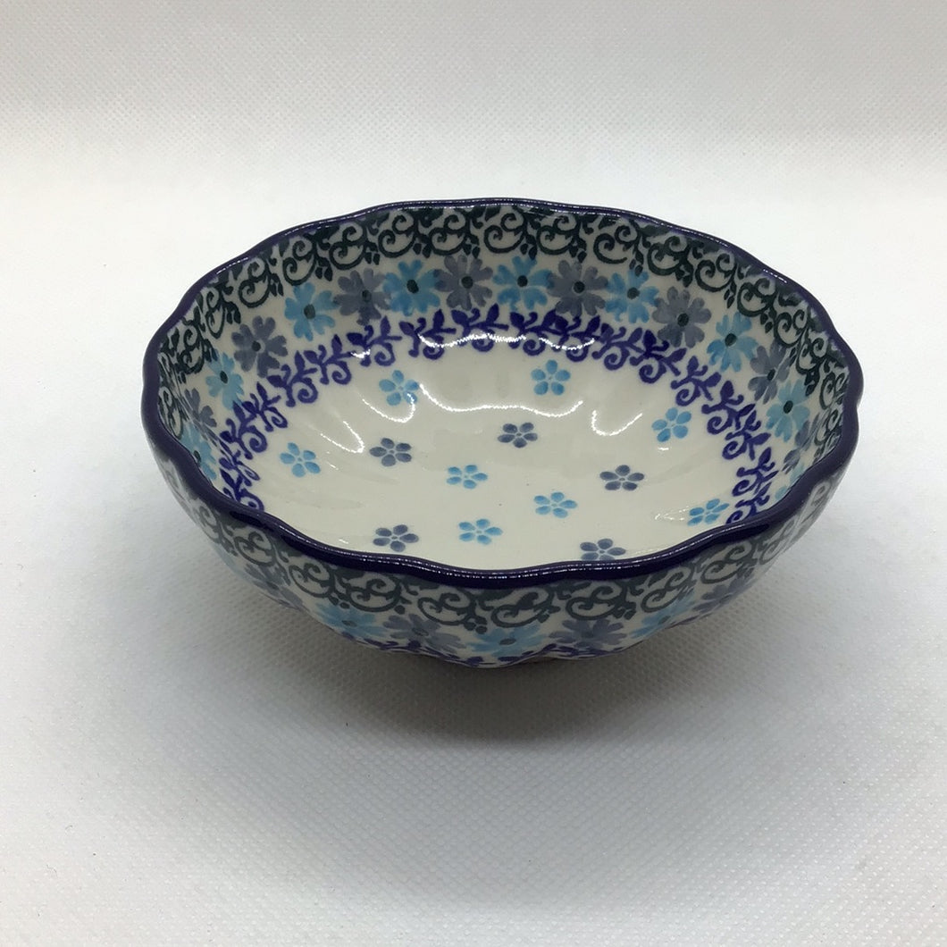 Icicle Scalloped Bowl 4.5