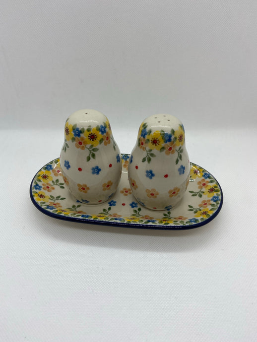 Sunshine Salt & Pepper w/Tray