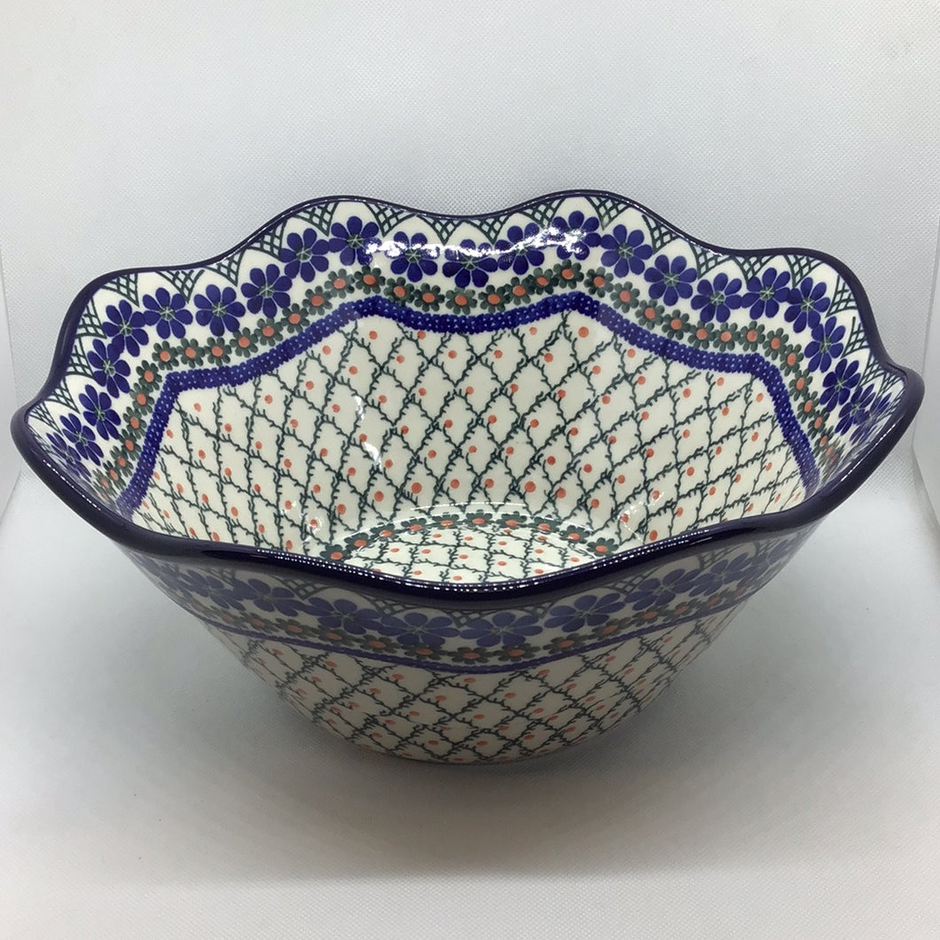 Primrose Wavy Edge Bowl 12