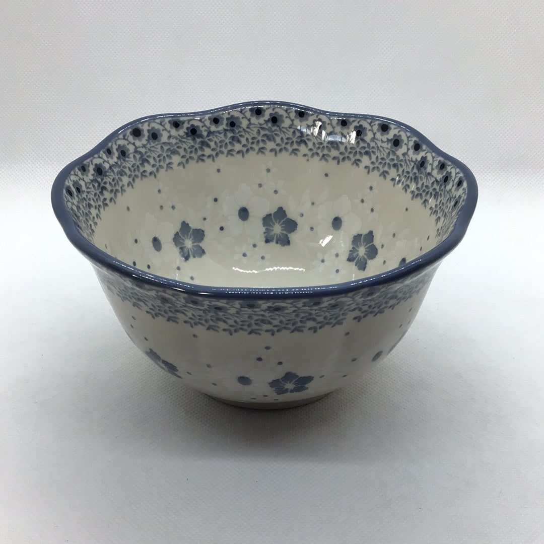 Simple Elegance Ruffle Edge Bowl 6"