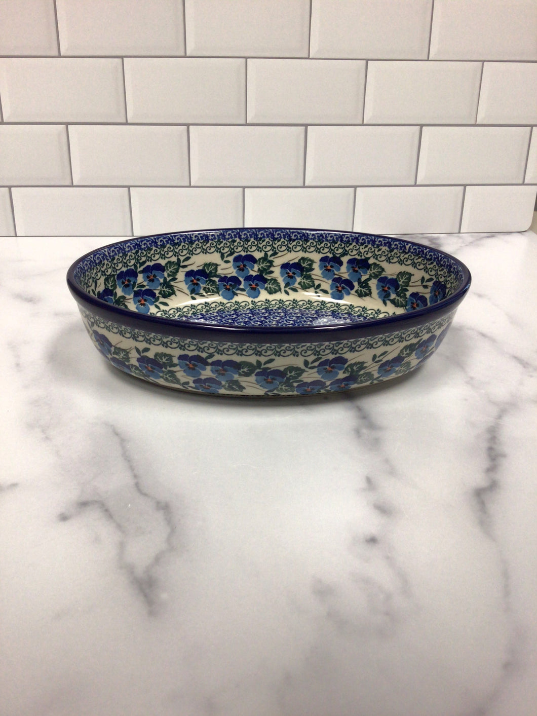 Winter Viola Oval Baker 9