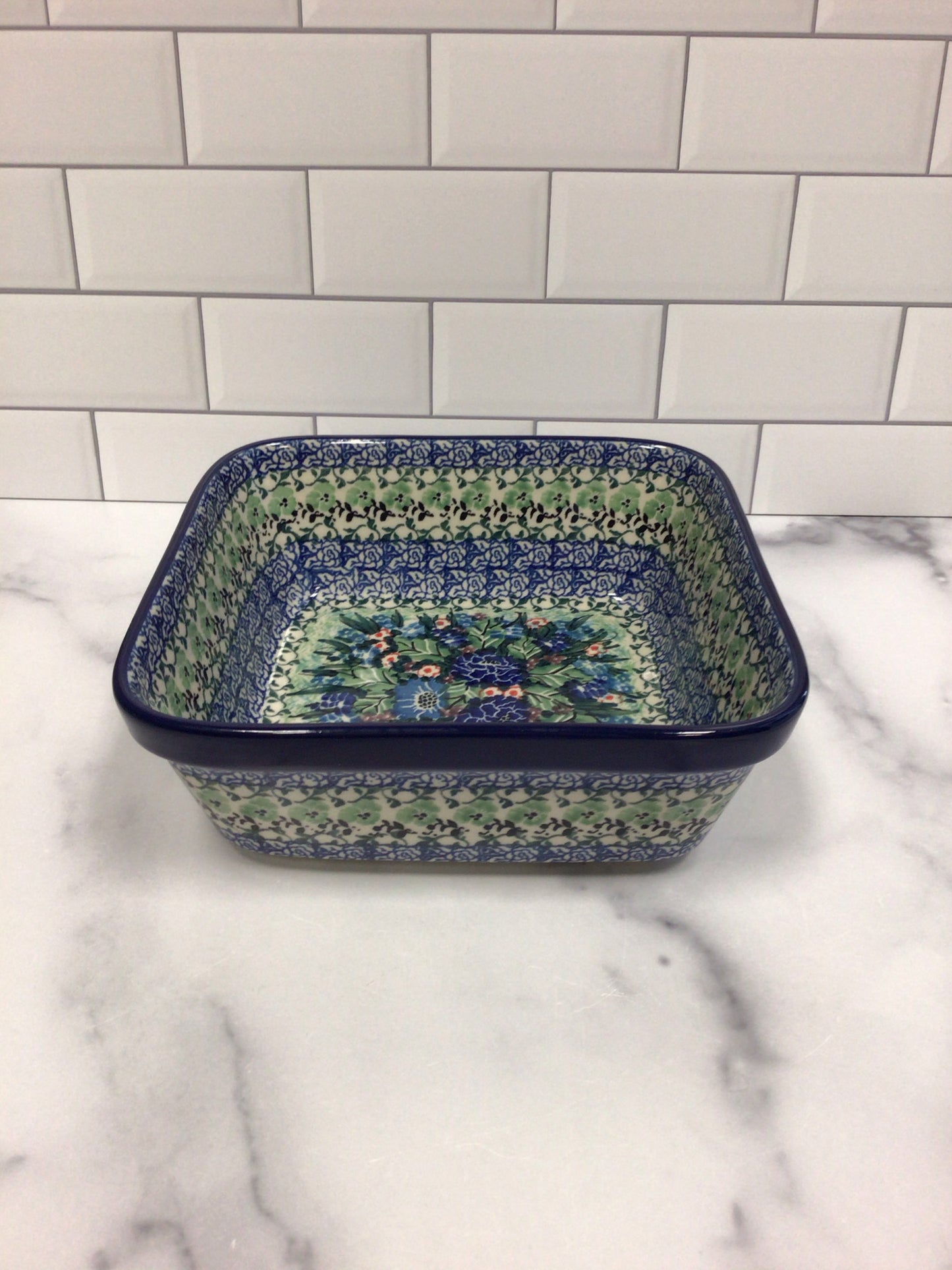 U4572 Square Baker 8"