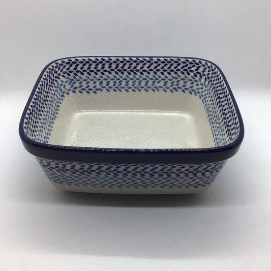Blue Wreath Square Baker 8"